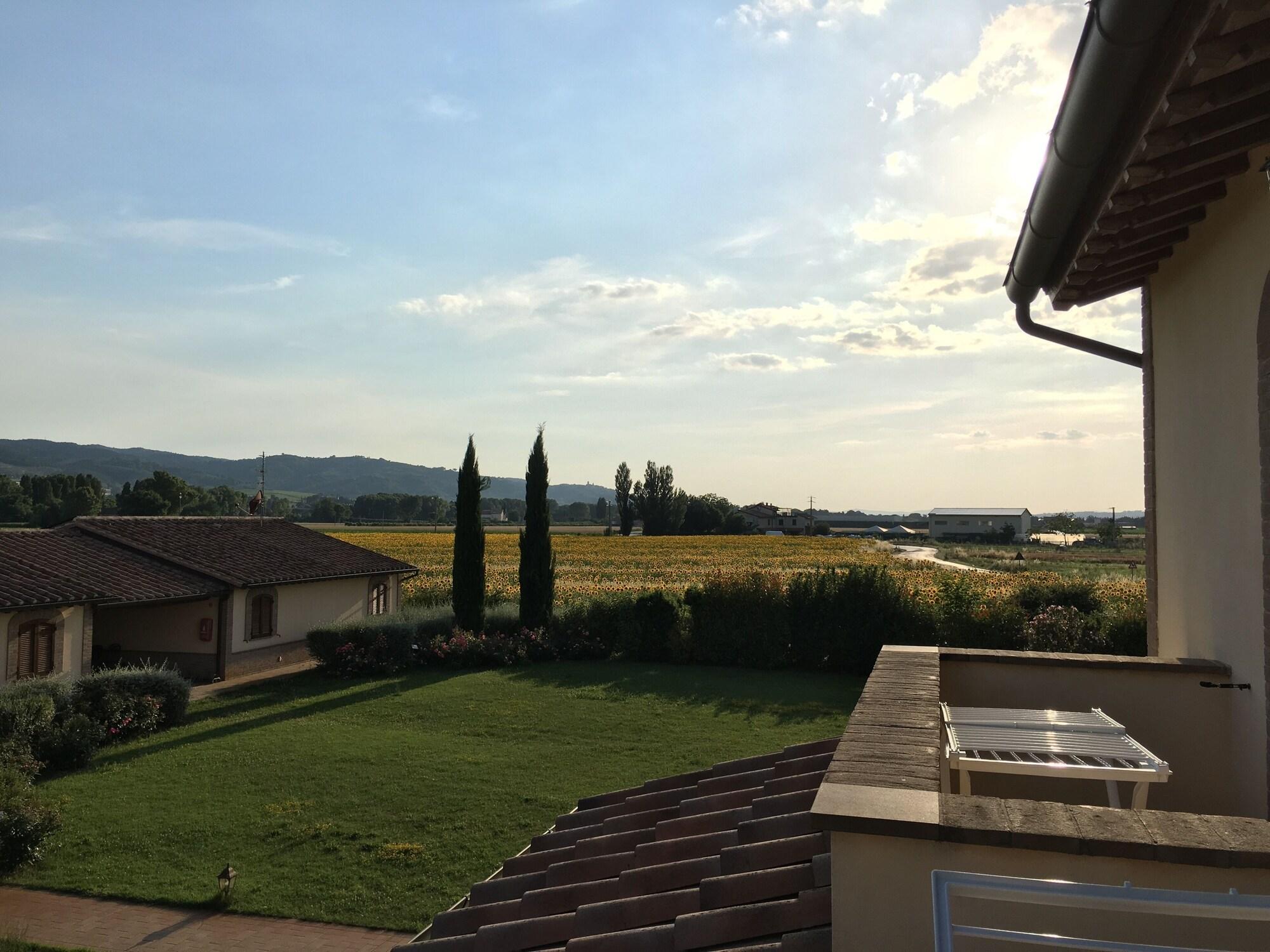 Agriturismo Le Rondini Di Francesco Di Assisi Cannara Extérieur photo