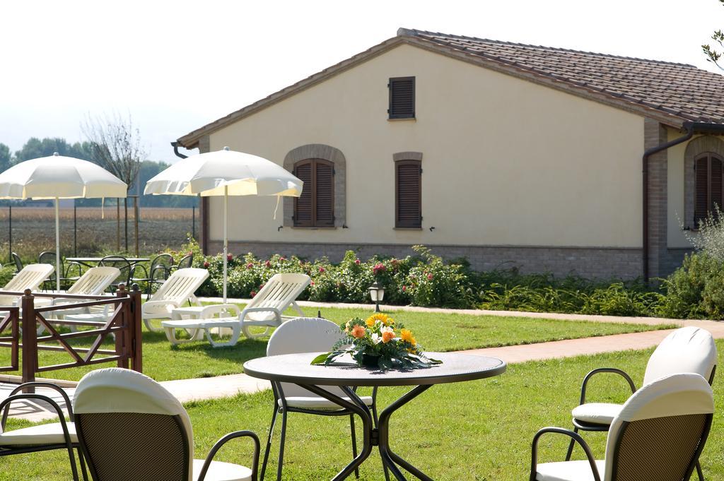 Agriturismo Le Rondini Di Francesco Di Assisi Cannara Extérieur photo