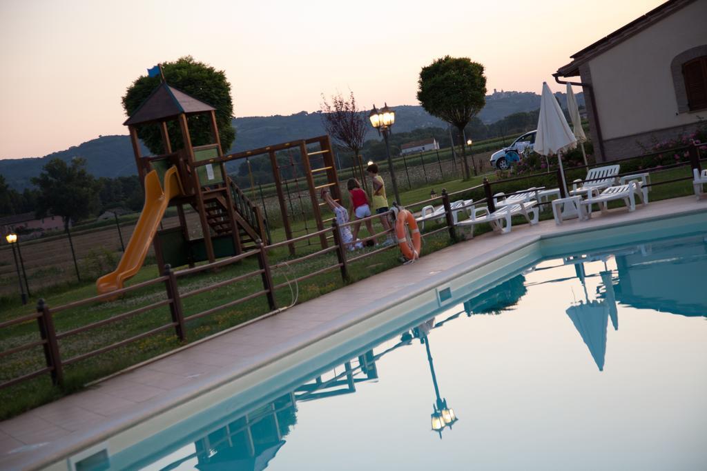 Agriturismo Le Rondini Di Francesco Di Assisi Cannara Extérieur photo