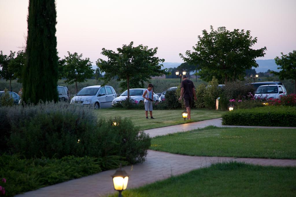 Agriturismo Le Rondini Di Francesco Di Assisi Cannara Extérieur photo