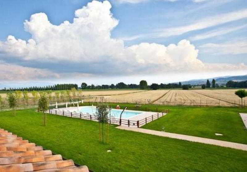 Agriturismo Le Rondini Di Francesco Di Assisi Cannara Extérieur photo