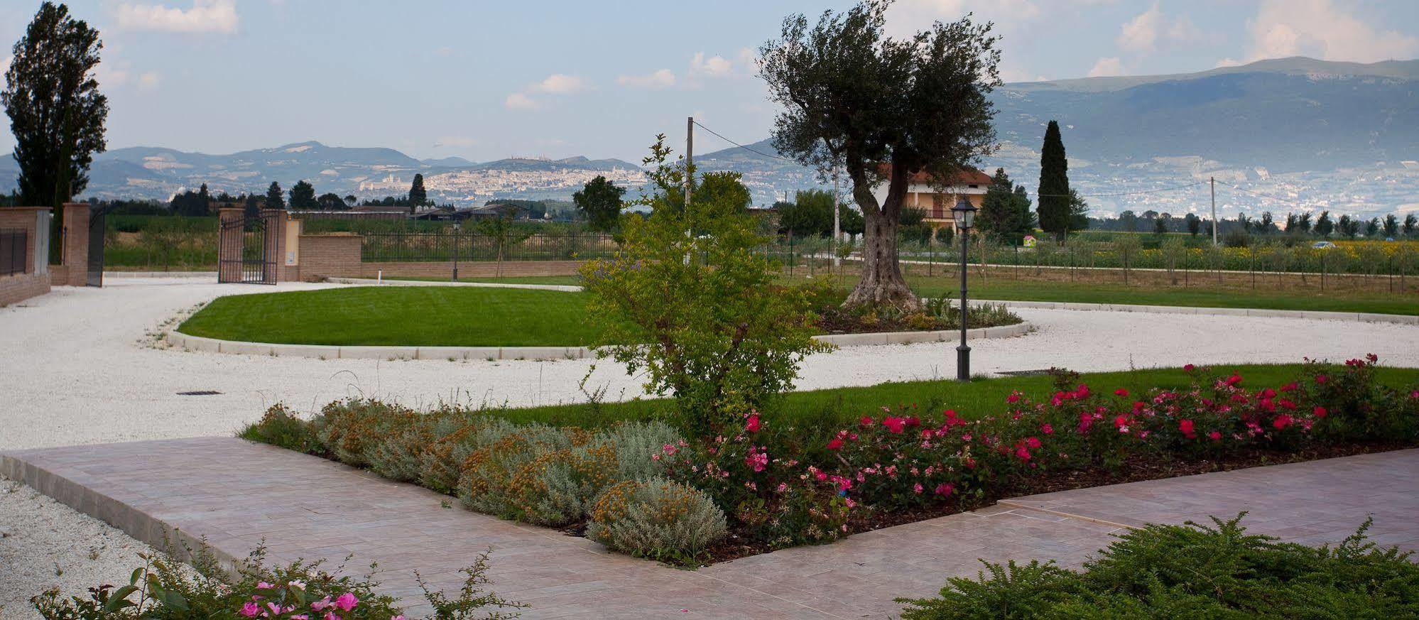 Agriturismo Le Rondini Di Francesco Di Assisi Cannara Extérieur photo