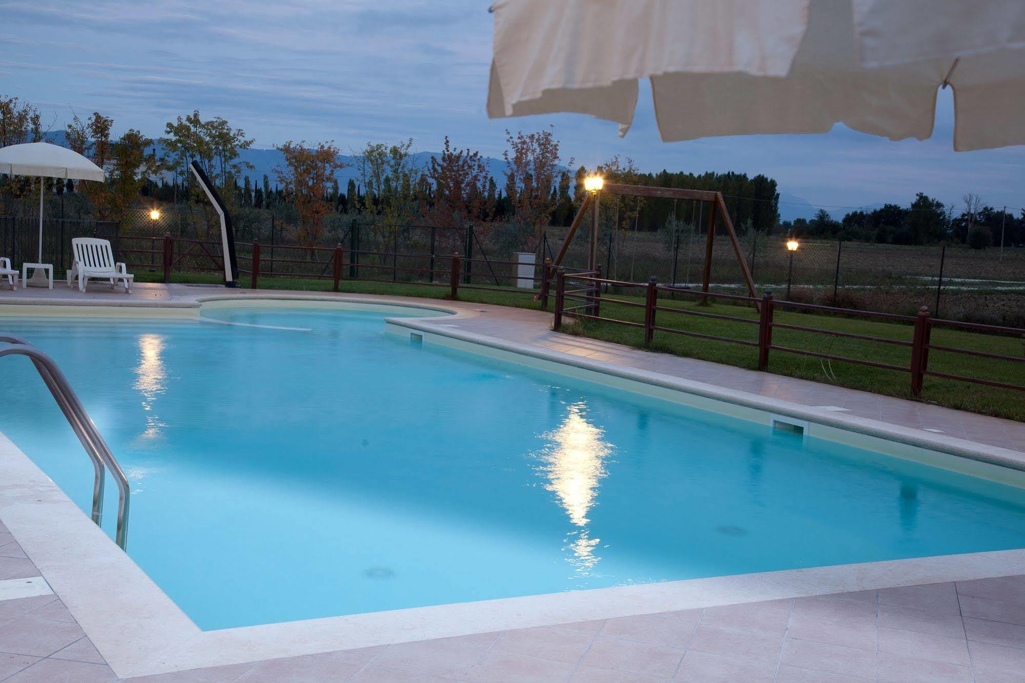 Agriturismo Le Rondini Di Francesco Di Assisi Cannara Extérieur photo